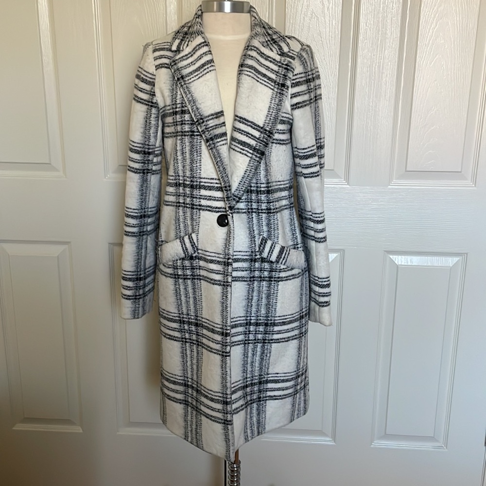 Rachel Zoe Size Small Black and White Plaid Coat